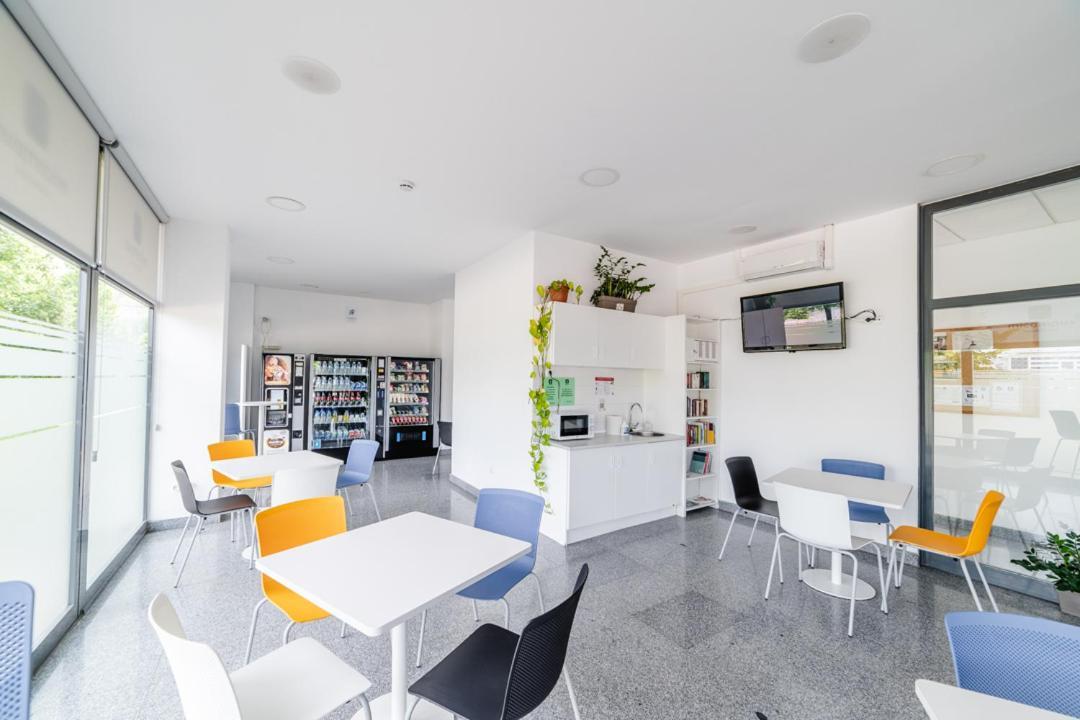 Micampus Logrono Student Residence Exterior photo